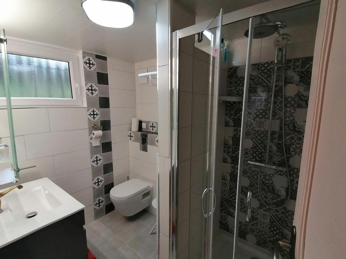 Chambres D'Hotes De L'Avison Bruyeres Exteriér fotografie